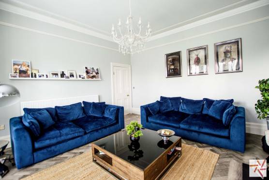 3196W 9 filming location house in west yorkshire stylish living room.jpg