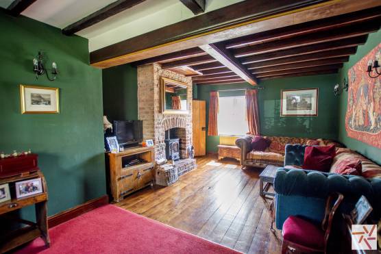 3198N 6 filming location house in north yorkshire traditional living room.jpg