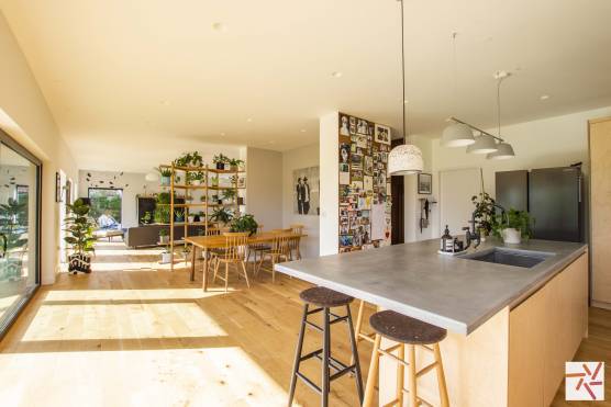 3208N-3-photo-shoot-location-house-in-north-yorkshire-open-plan-kitchen-with-kitchen-island