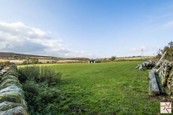 3216W 26 filming location house in west yorkshire rural fields.jpg