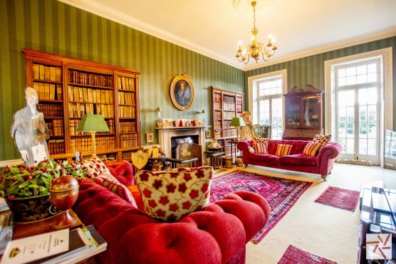 3219N-11-tv-drama-location-shoot-house-in-north-yorkshire-library-living-room.jpg