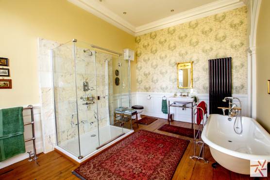 3219N 17 photo shoot location house in north yorkshire traditional bathroom.jpg