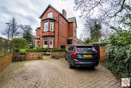 3222M 21 filming location house in Manchester Victorian family house.jpg