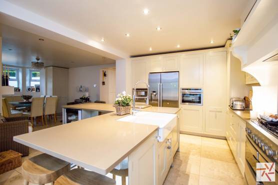 3222M 6 filming location house in Manchester modern kitchen.jpg