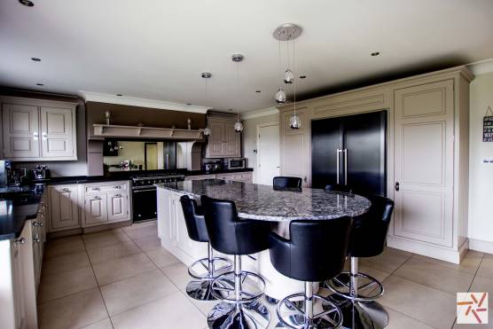 3223C 7 tv drama location house in cheshire modern kitchen.jpg