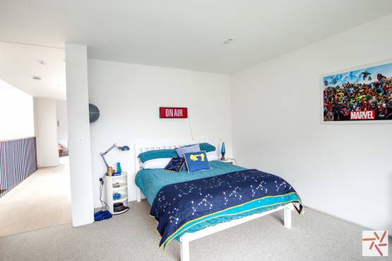 3224C 17 filming location house in Cheshire boys bedroom.jpg