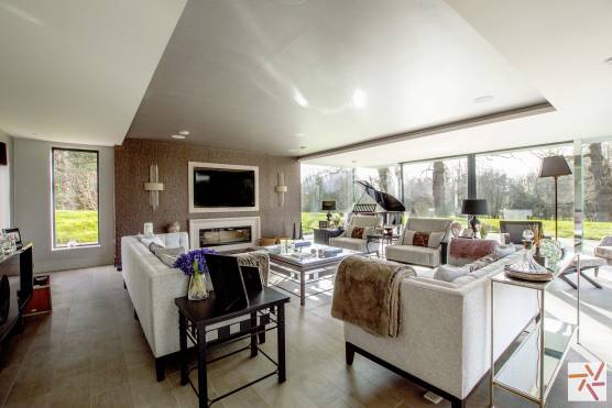 3225C 11 photo shoot location house in cheshire elegant living room.jpg