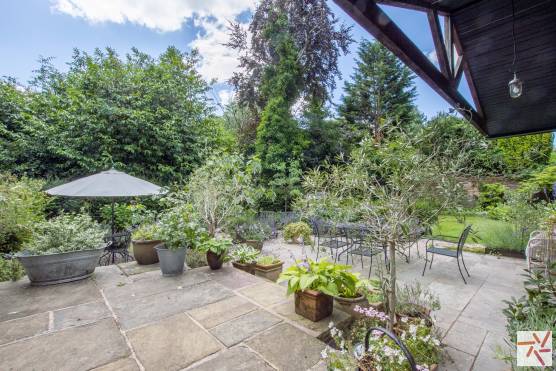 3227C 24 filming location house in Cheshire with large garden and patio area