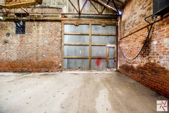 3229N 6 filming location in north yorkshire farm building with large high ceilings.jpg