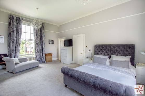 3243M 10 filming location house in Manchester large master bedroom.jpg