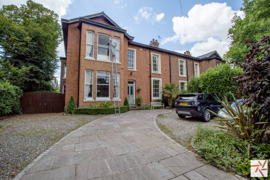 3243M 20 photo shoot location house in Manchester elegant victorian property.jpg