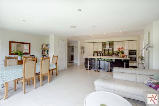 3243M 7 tv drama location house in Manchester open plan kitchen and dining area.jpg