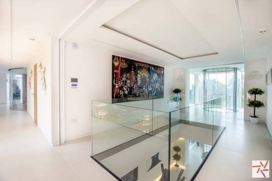 3244C 11 photo shoot location house in Cheshire contemporary property with glass elevator.jpg