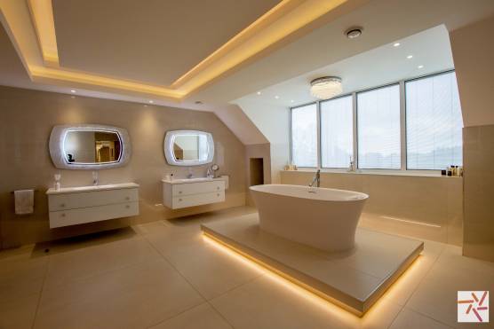 3244C 28 photo shoot location house in Cheshire elegant bathroom.jpg