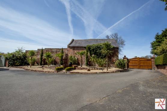 3245C 36 filming location house in Cheshire driveway and wooden gates.jpg