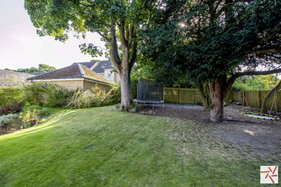 3246W 12 tv drama location house in Leeds family garden with trees.jpg