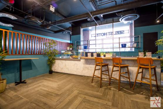 3255V 11 tv commercial location in Liverpool modern bar area.jpg