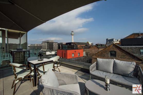 3255V 2 filming location in Liverpool bar with roof terrace with urban city views.jpg