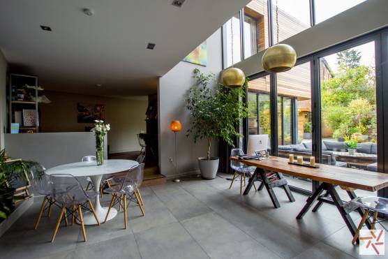 3256C 13 tv commercial location house in cheshire contemporary open plan dining area.jpg