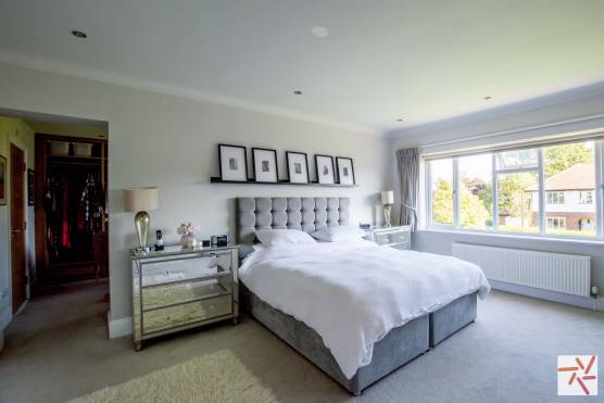 3257W 8 tv drama location house in Cheshire master bedroom.jpg