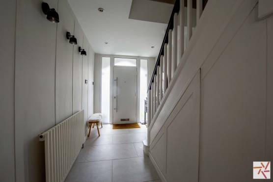 3262W 21 tv drama location house in West Yorkshire family home hallway