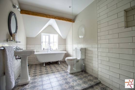 3270C 27 photo shoot location house in Cheshire traditional bathroom.jpg