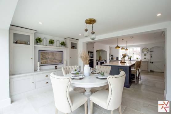 3270C-4-tv-commercial-location-house-in-Cheshire-light-open-plan-kitchen-and-dining-area.jpg