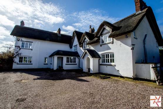 3270C 45 tv commercial location house in Cheshire white thatched cottage.jpg