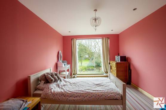 3274V 11 tv commercial location house in Merseyside girls bedroom.jpg