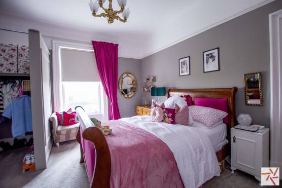 3272V 29 filming location house in Liverpool girls bedroom.jpg