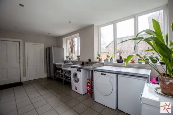 3272V 38 photo shoot location house in Liverpool utility room prep kitchen.jpg