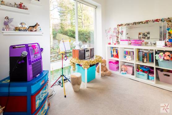 3116W 18 filming shoot location in Leeds with children's bedroom with play area