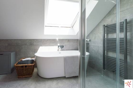 3283W 24 TV drama location house in West Yorkshire Scandinavian style minimalistic bathroom