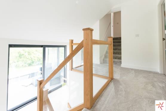 3283W 28 TV drama location house in West Yorkshire airy landing area with wooden bannister