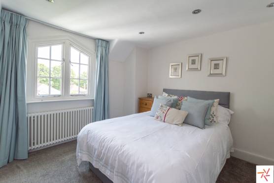 3288C 20 tv commercial location house in Cheshire bedroom.jpg