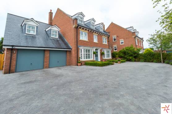 3286V 45 photo shoot location house in Merseyside grand family home exterior with vast driveway and double garage