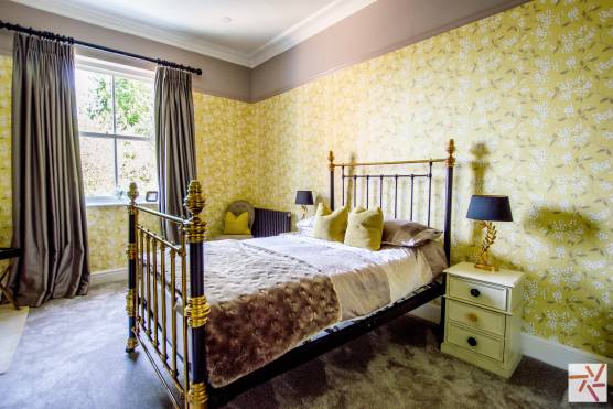 3290C 32 filming location house in Cheshire period property traditional bedroom.jpg