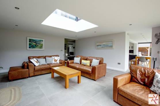 3293C 5 TV shoot location house in Cheshire modern open plan living area.jpg