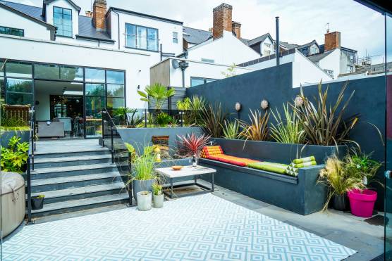 3300B 25 photo shoot location house in Birmingham stylish patio area.jpg