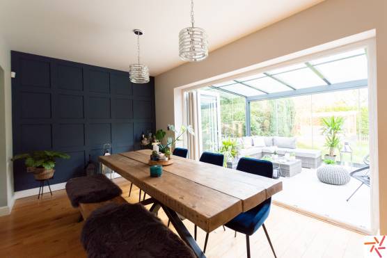 3306W 7 filming location house in Leeds open plan dining area.jpg