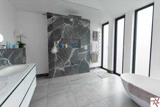 3307C 23 filming location house in Cheshire modern bathroom with bath.jpg