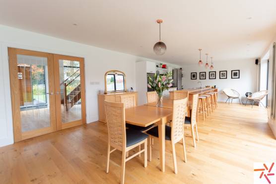 3308C 2 filming location house in Cheshire open plan kitchen and dining area.jpg