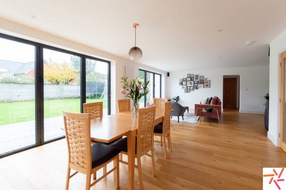 3308C 6 tv advert location house in Cheshire open plan dining and living area.jpg