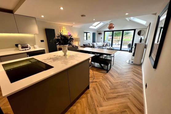 3310N-6-filming-location-house-in-North-Yorkshire-open-plan-kitchen.jpg