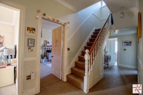 3332M 21 filming location house in Manchester large hallway and staircase