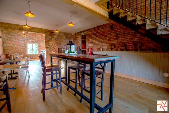 3338C 11 tv drama location space in Manchester private bar area wtith exposed brick.jpg