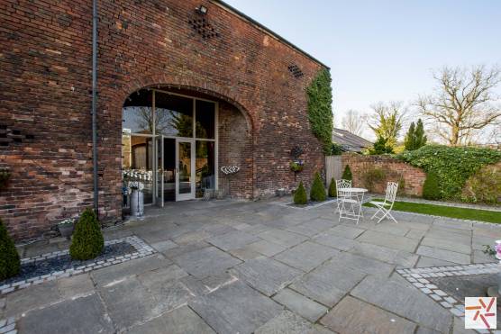 3338C 16 filming location space in Manchester barn conversion.jpg