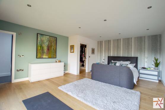 3336M 7 filming location house in Manchester modern large bedroom.jpg