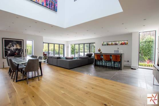 3340C 8 tv drama location house in Cheshire contemporary open plan living area with bar.jpg