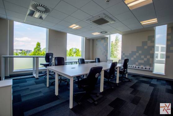 3344M 8 tv drama office meeting room location in Manchester